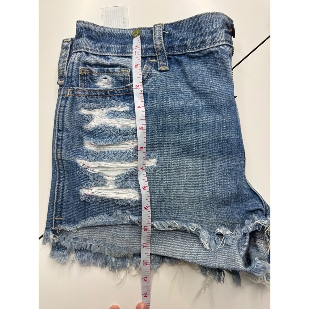Hollister Medium Wash Distressed Denim Shorts Women Size 9 W29 Frayed Raw Hem - Picture 7 of 8